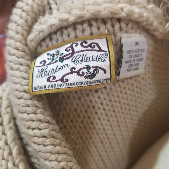 Cardigan Hooded sweater - Picture 9 of 9